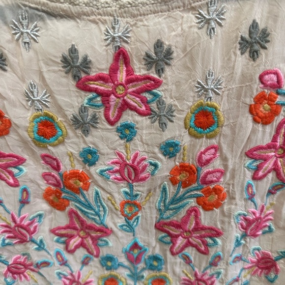 Johnny Was Austina Embroidered Blouse - Picture 5 of 6
